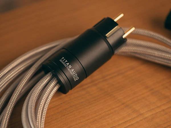 Titan Audio tápkábel